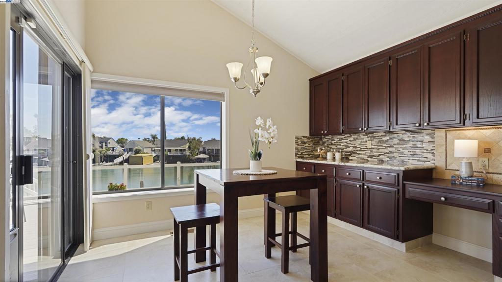 DISCOVERY  BAY - Residential