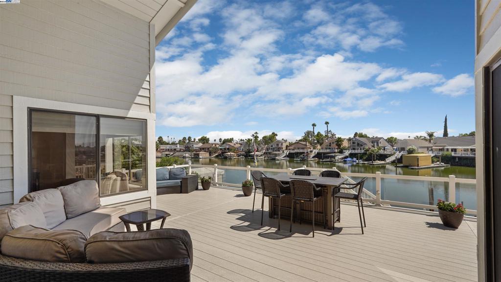 DISCOVERY  BAY - Residential