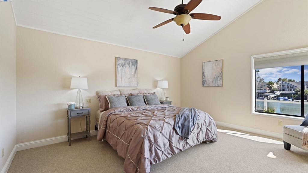 DISCOVERY  BAY - Residential