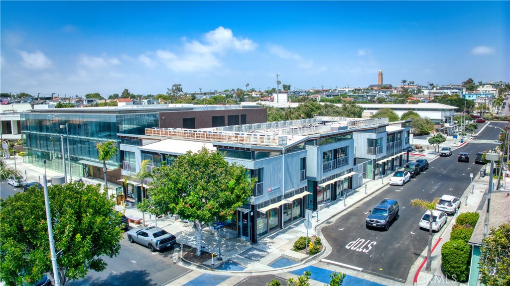 1300 Highland Avenue 200