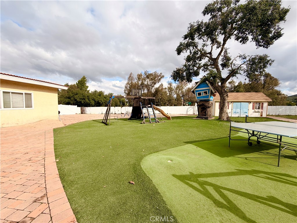 12234 Boulder View Dr