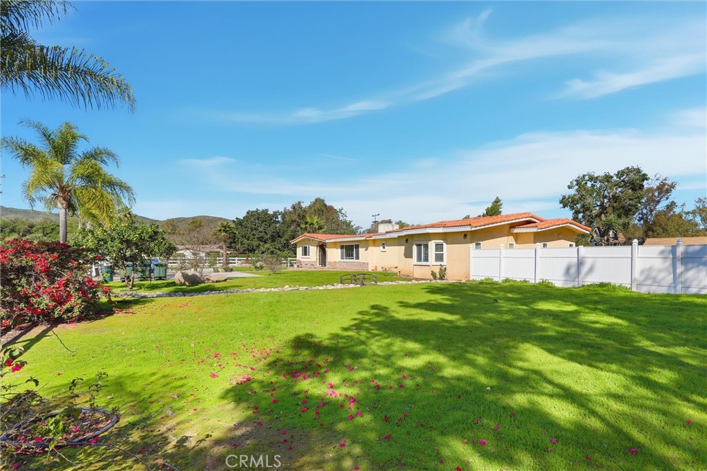 12234 Boulder View Dr