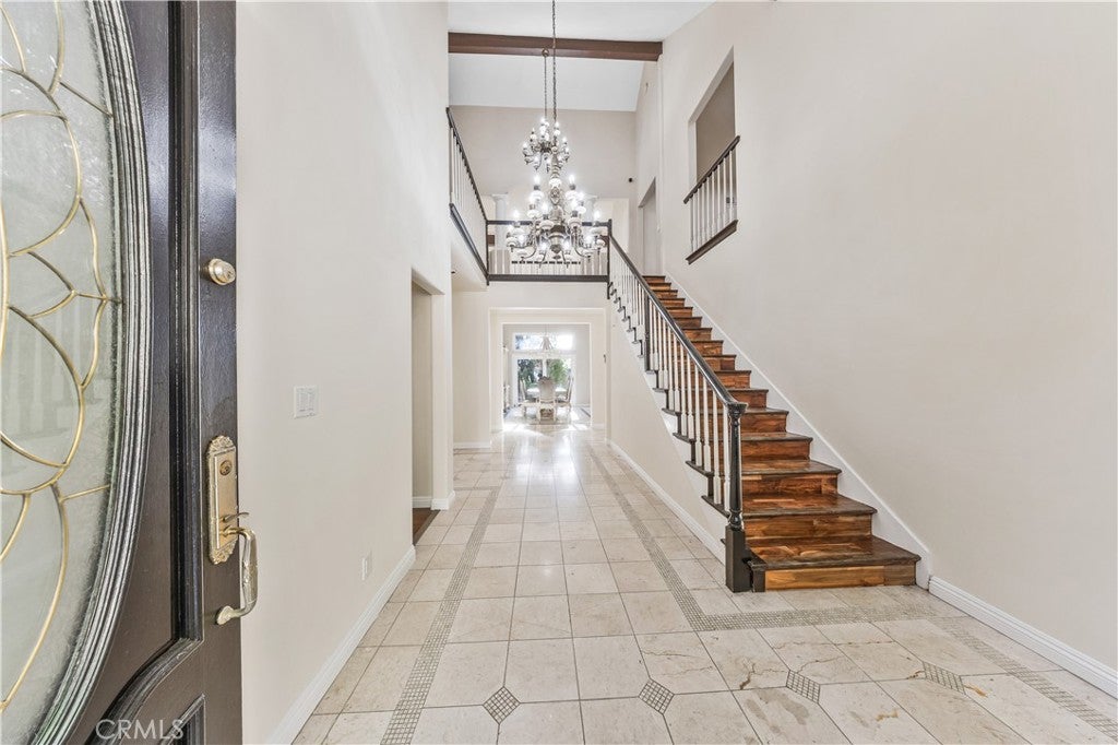 2127 Canyon Road
