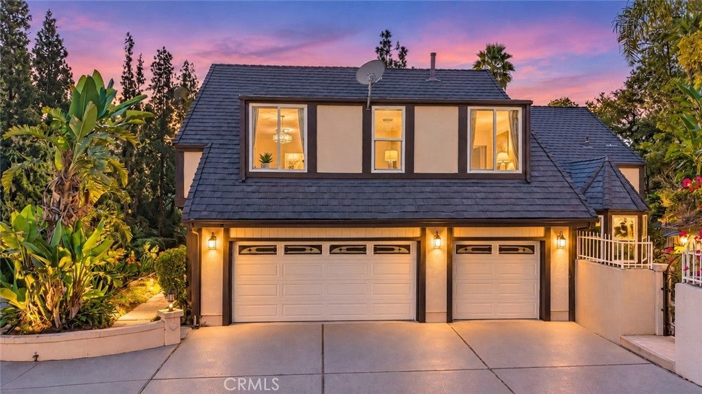 2127 Canyon Road