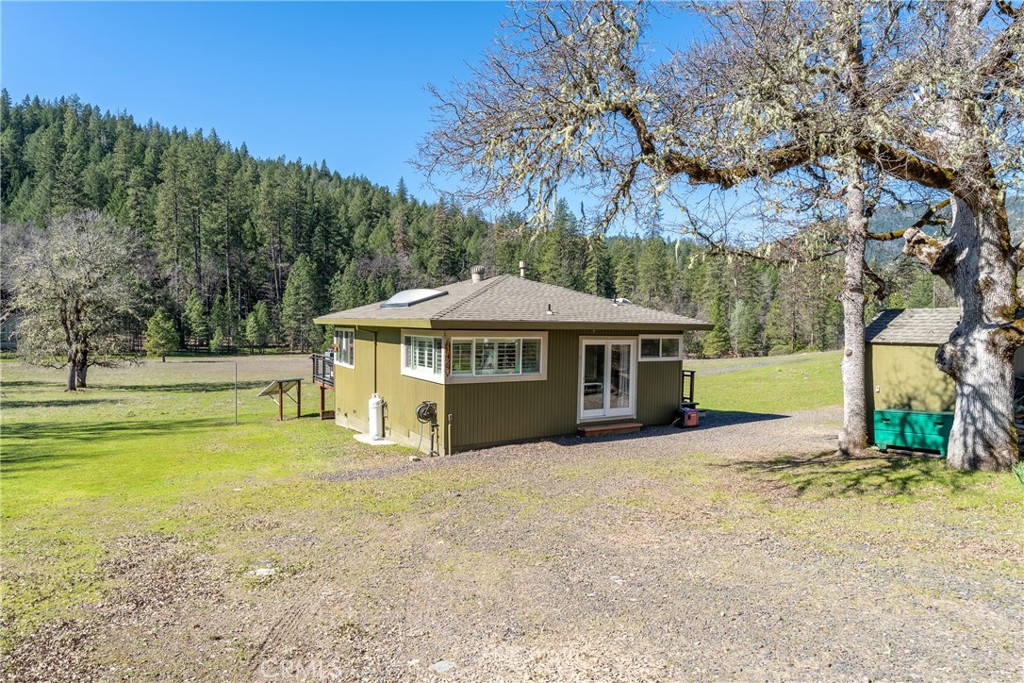 30429 Ridgewood Drive