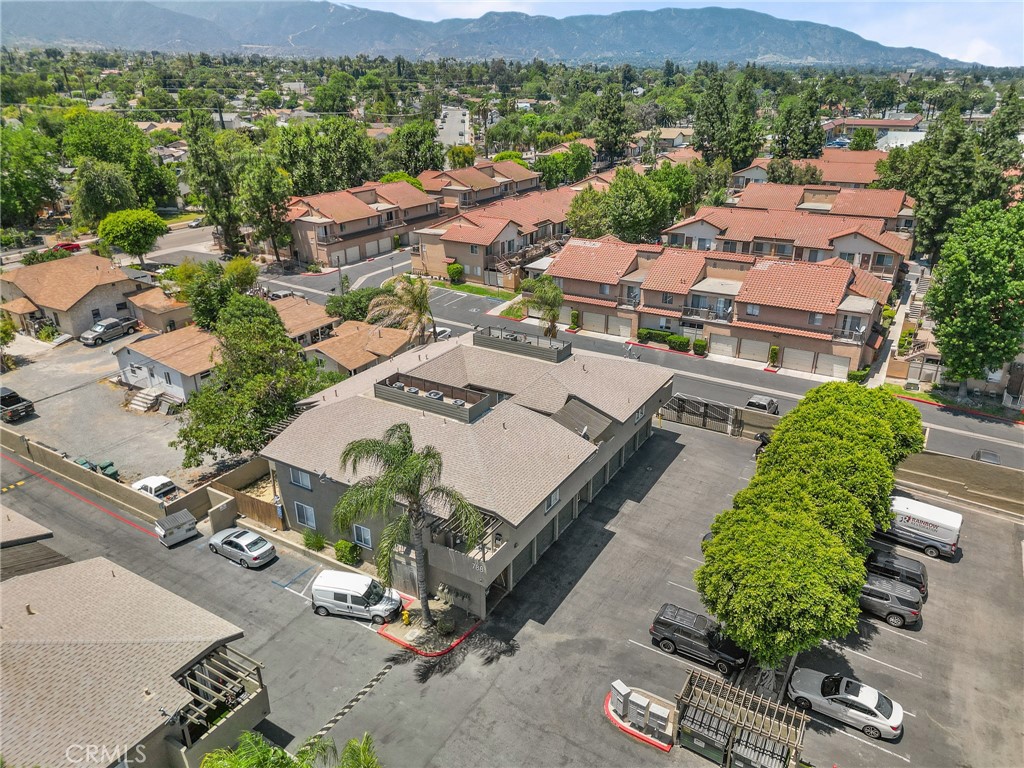 GIANNI VILLAS - Residential Lease