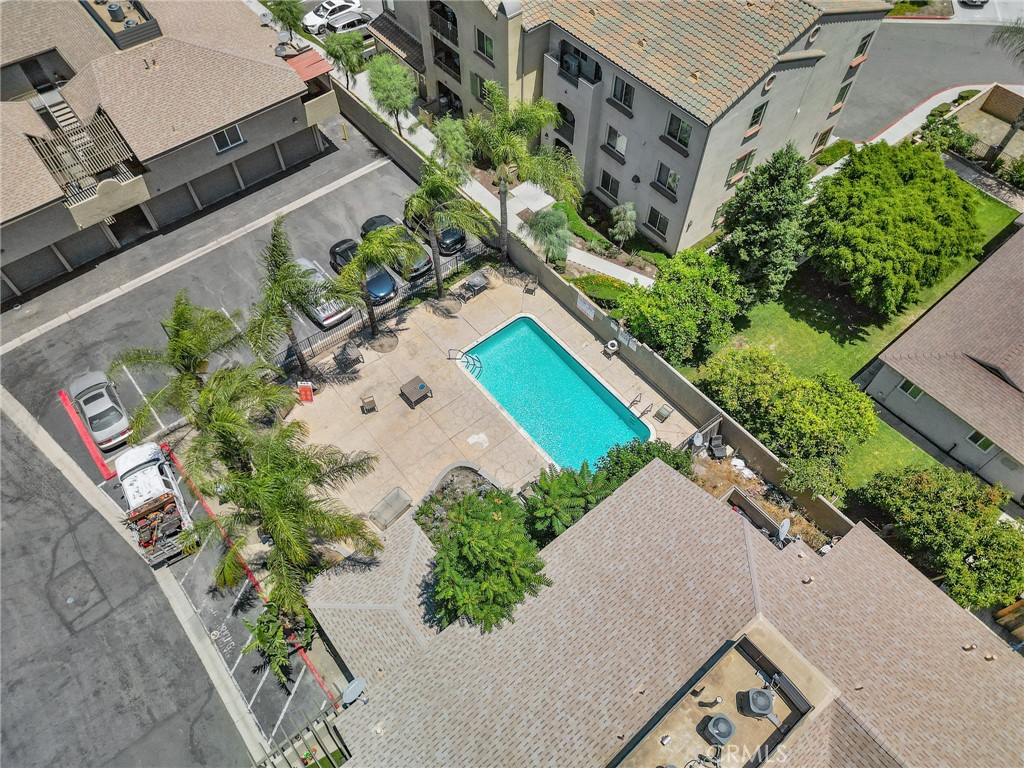 GIANNI VILLAS - Residential Lease