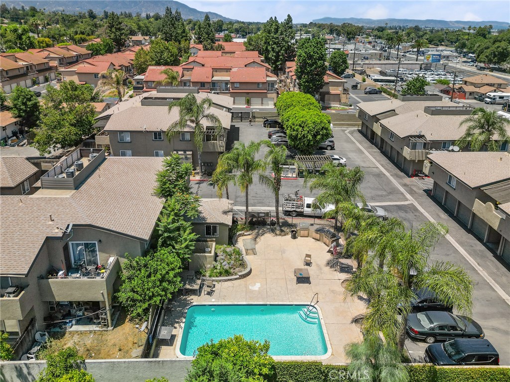 GIANNI VILLAS - Residential Lease