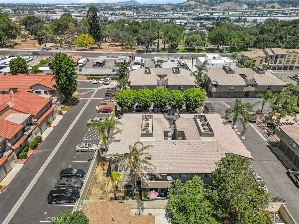 GIANNI VILLAS - Residential Lease