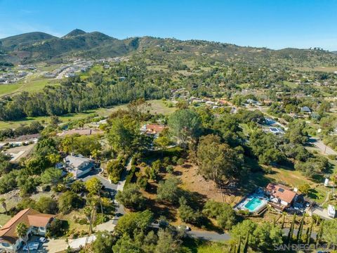 2665 Kauana Loa Dr Escondido CA 92029