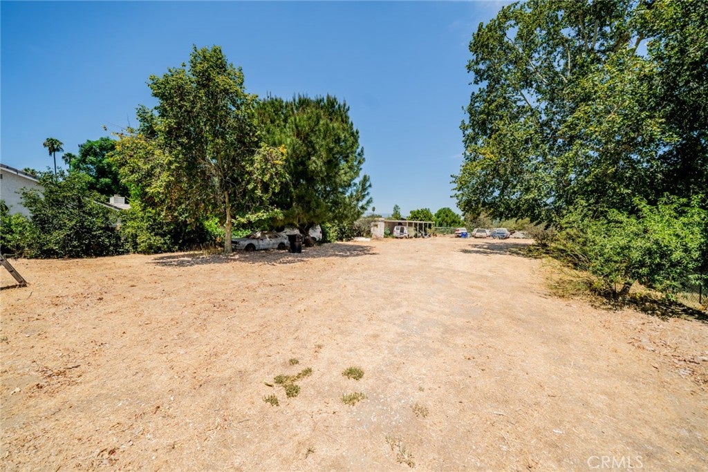 19384 El Rivino Road