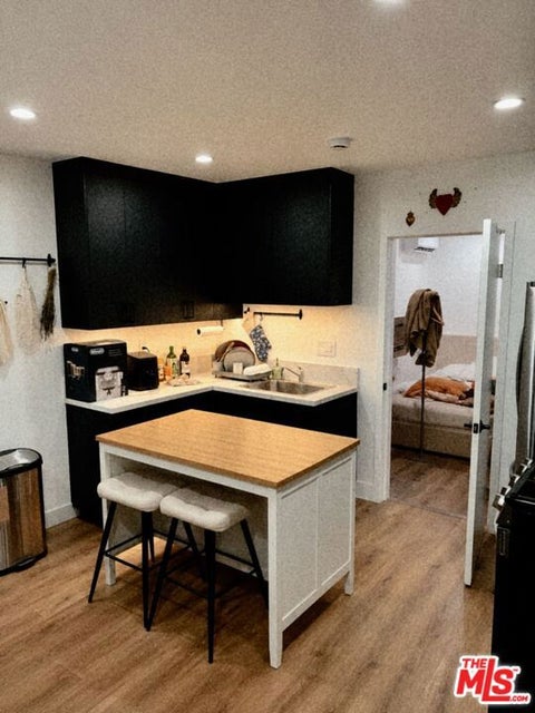 Photo of 14123 1/2 Califa Street #1/2, Sherman Oaks, CA 91401 (MLS # 26994411)