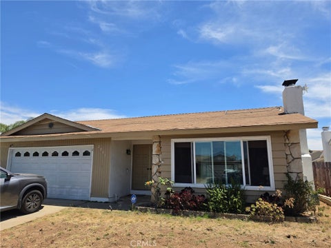 Photo of 2051 Weathervane Avenue, Escondido, CA 92027 (MLS # SW26224265)