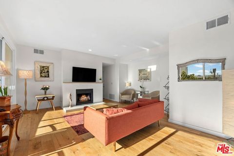 Photo of 11535 Rochester Avenue #302, Los Angeles, CA 90025 (MLS # 26639259)