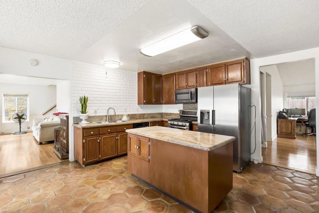Mira Mesa - Residential