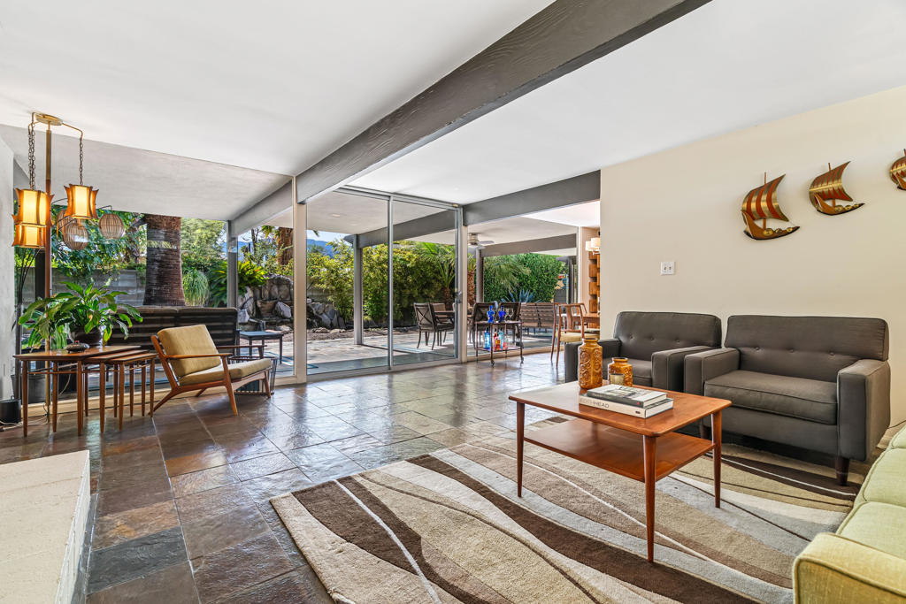 Tahquitz River Estat - Residential