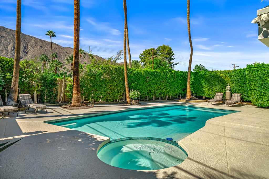Tahquitz River Estat - Residential