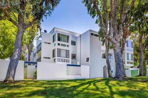 Photo of 1033 Shell Boulevard #7, Foster City, CA 94404 (MLS # ML82047282)
