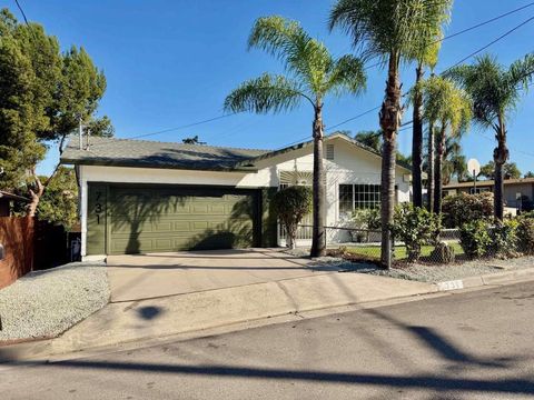 Photo of 731 Pecos Street St, Spring Valley, CA 91977 (MLS # 260002640SD)