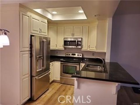 Photo of 173 Huntington, Irvine, CA 92620 (MLS # OC25236368)