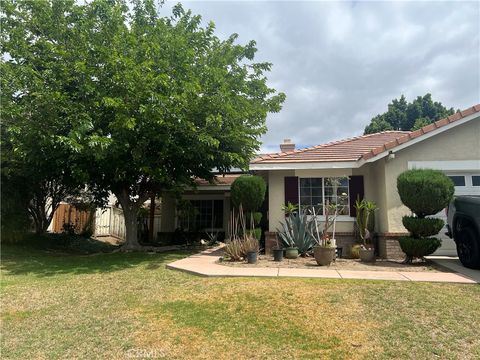 Photo of 15156 Biarritz St. ST, Lake Elsinore, CA 92530 (MLS # IG26113892)