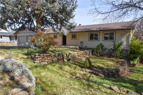Photo of 748 Meadowlark Ln. Ln, Yreka, CA 96097 (MLS # SN26053074)