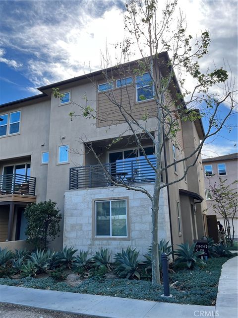 Photo of 218 Keeper, Irvine, CA 92618 (MLS # OC26066997)