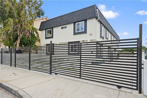 Photo of 7010 Lennox Avenue #C, Van Nuys, CA 91405 (MLS # SR25115013) Photo of 7010 Lennox Avenue #C, Van Nuys, CA 91405 (MLS # SR25115013)