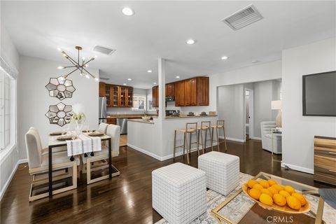 6737 Jellico Lake Balboa CA 91406