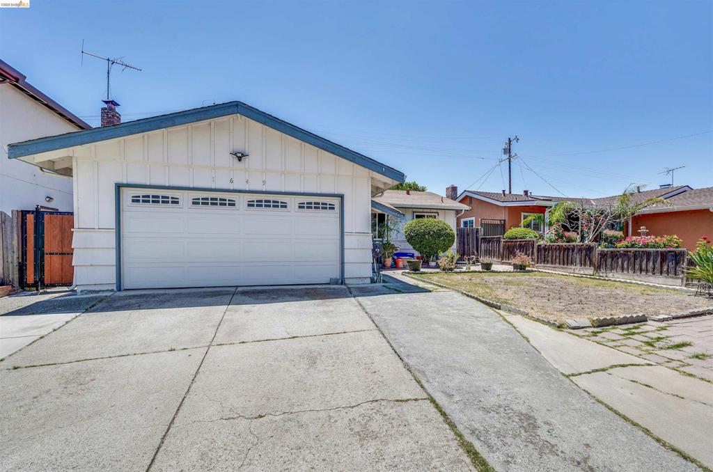 1649 Mount Oliveira Drive