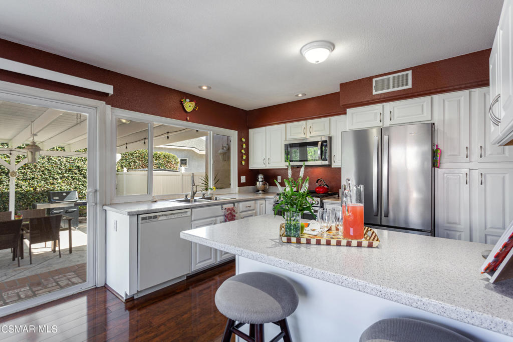 Cal Classics-102 - 1000052 - Residential