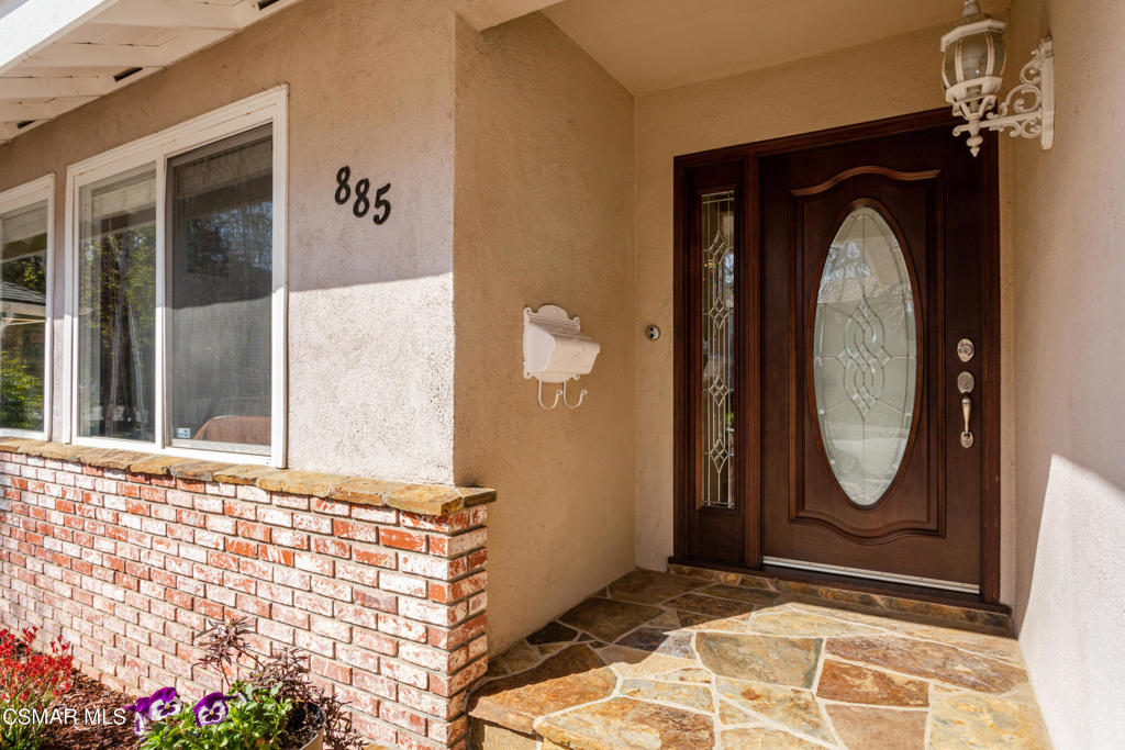 Cal Classics-102 - 1000052 - Residential