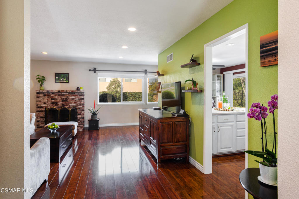 Cal Classics-102 - 1000052 - Residential