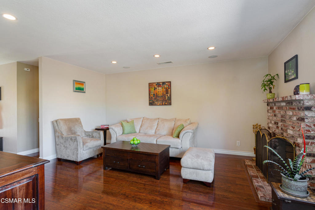 Cal Classics-102 - 1000052 - Residential