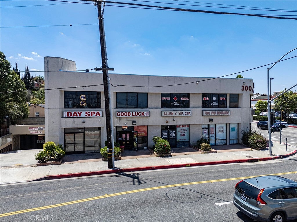 300 S Garfield Avenue 111