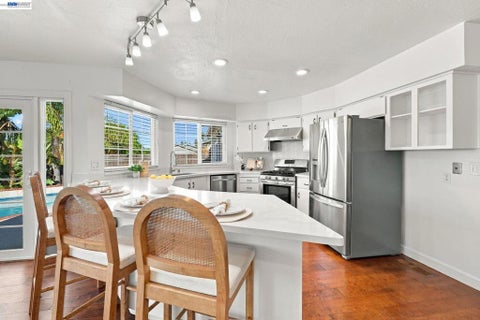 Photo of 5370 Myrtle Dr, Concord, CA 94521 (MLS # 41146793)