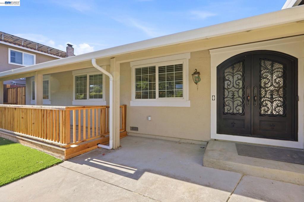 5370 Myrtle Dr