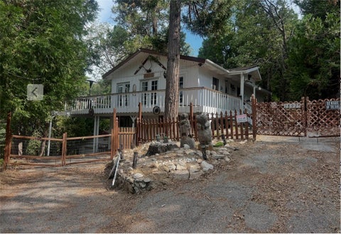 Photo of 28975 Alder Terrace, Cedar Glen, CA 92321 (MLS # IG26175236)