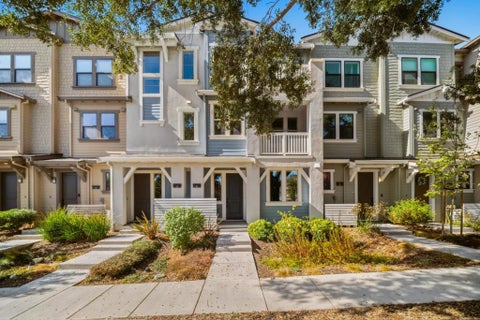 Photo of 932 Noble Fir Terrace #4, Sunnyvale, CA 94086 (MLS # ML82066148)