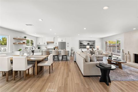 2786 Lorenzo Avenue Costa Mesa CA 92626