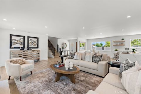 2786 Lorenzo Avenue Costa Mesa CA 92626