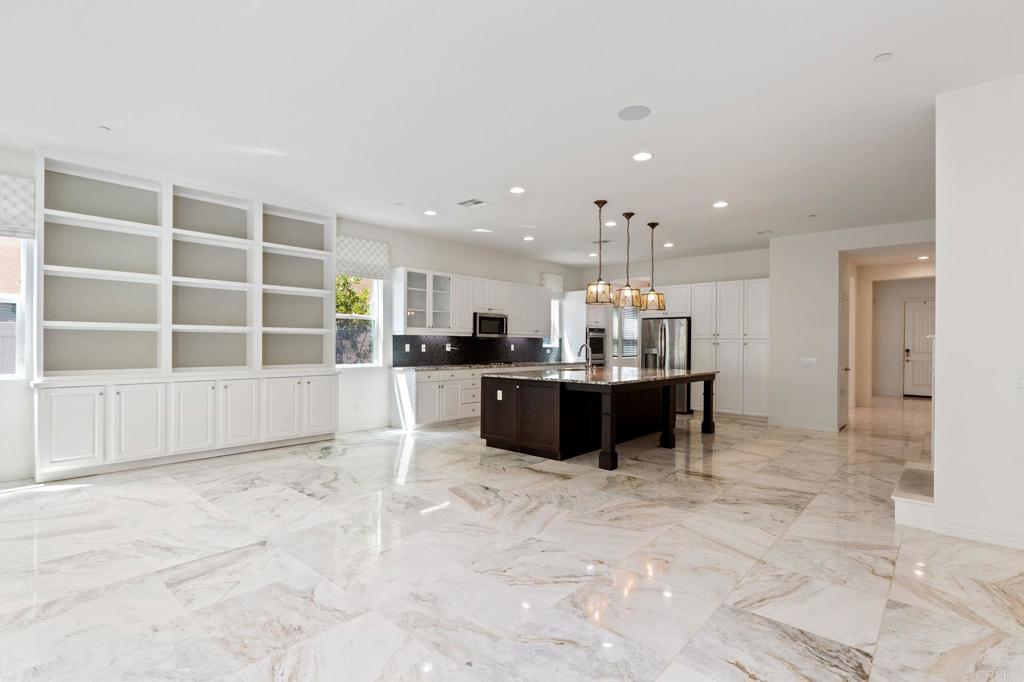 1801 Santa Christina Avenue