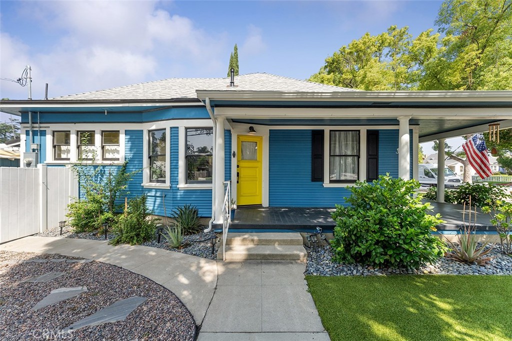 2280 Bonita Avenue