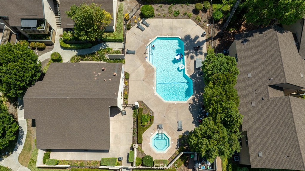Serrano Creek Villas (SO) - Residential
