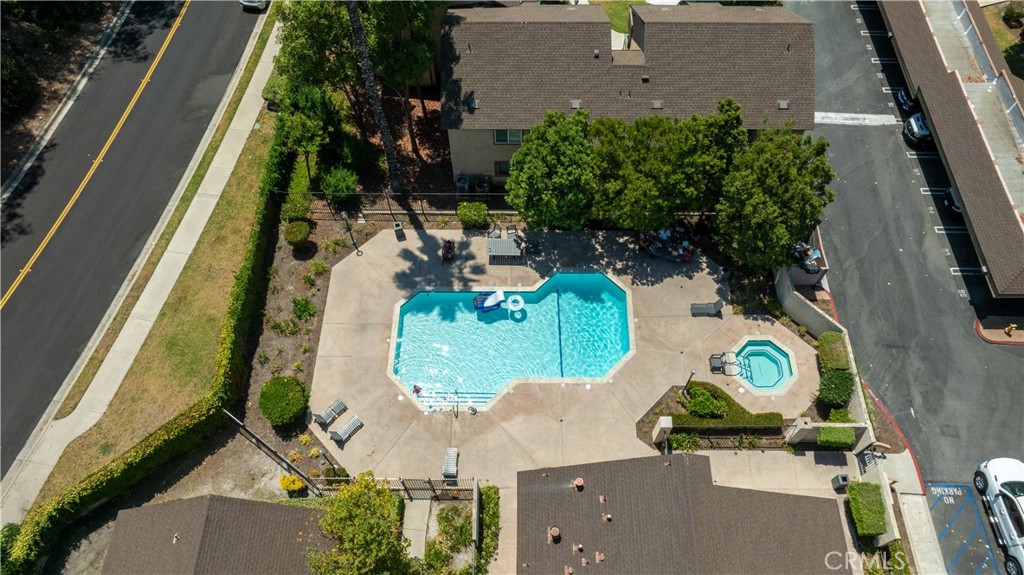 Serrano Creek Villas (SO) - Residential