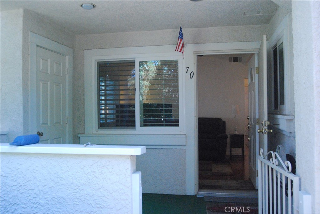 Charming 2-Bedroom Condo in Prime Rancho Santa Margarita Location
Discover the perfect blend of comfort and convenience in this beautifully maintained 2-bedroom, 1-bathroom home. Ideally situated in a private first-floor location with no steps, this residence offers a peaceful view of the community from your inviting front porch.
Step inside to find fresh interior paint, stylish laminate and tile flooring, and the convenience of an included washer, dryer, and refrigerator. A covered parking space adds to the ease of everyday living.
Enjoy all that Rancho Santa Margarita has to offer—just a short walk to the lake with scenic walking paths, shopping, dining, and the Lake Association pool. You’ll also be close to tennis courts, parks, and recreation, making this a truly unbeatable location.
Whether you’re a first-time buyer, downsizing, or seeking an investment, this home is a fantastic opportunity you won’t want to miss!