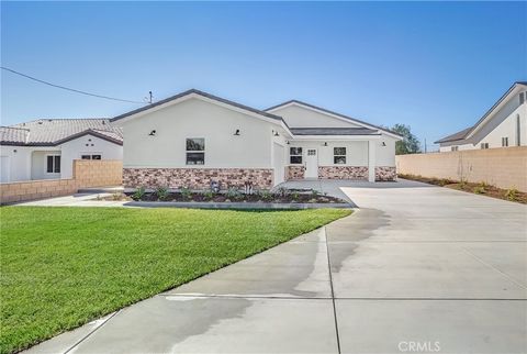 Photo of 451 Hervey Avenue, Upland, CA 91786 (MLS # AR26063447)