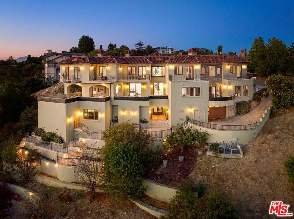 2695 Shady Ridge Lane