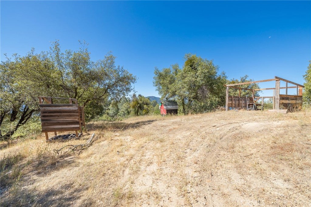 149 Acres Old Yosemite Road
