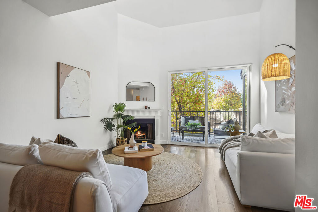 330 Cordova Street 361